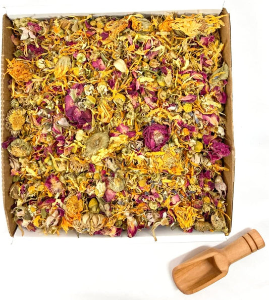 Herbal Forage Rabbit Treat & Hay Topper (2 Ounces): Premium Rabbit Food, Hay for Guinea Pigs Food, Chinchilla Food, Hamster Treat Made with Organic Herbs (2 Ounce)