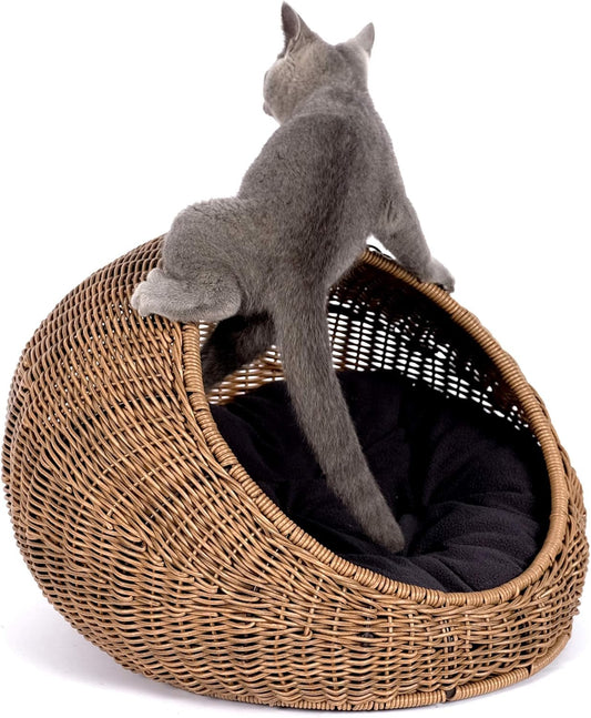 D+GARDEN Wicker Cat Bed Dome for Medium Indoor Cats - a Covered Cat Hideaway Hut of Faux Rattan Houses Pets in Dome Basket, Washable
