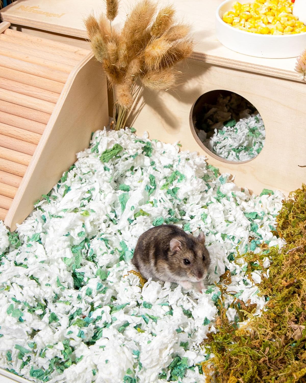 Niteangel Aspen Shaving Hamster Beddings for Syrian Dwarf Hamster Gerbil Mice Degu Rat Rabbit Bunny Guinea Pig Chinchilla Hedgehog or Other Small Pets (36L - White Paper Bedding)