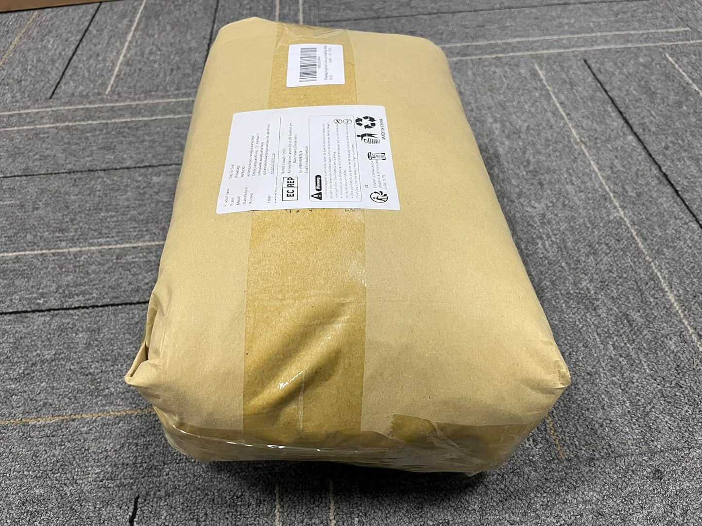 Dog Car Seat for Medium Sized Dog,Pet Travel Car Bed with Seat Belt Channle,Fully Detachable and Washable Car Dog Seat with Adjustable Straps,3 Straps Easy to Install (Beige)